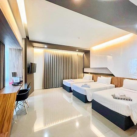 9D Sport Hotel Удон Тани Екстериор снимка