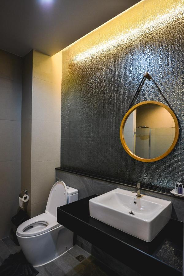 9D Sport Hotel Удон Тани Екстериор снимка