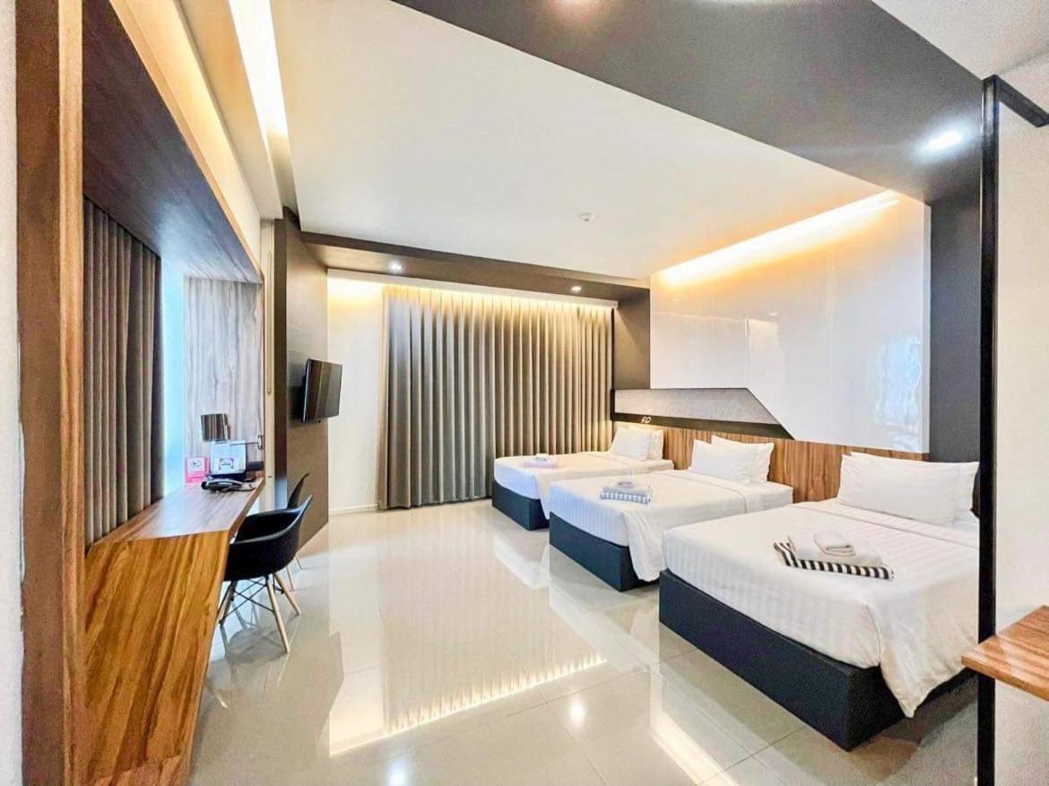 9D Sport Hotel Удон Тани Екстериор снимка