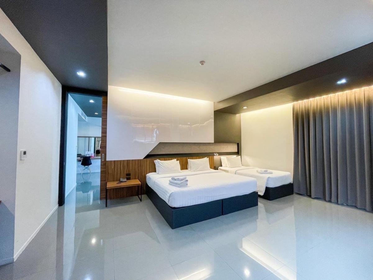9D Sport Hotel Удон Тани Екстериор снимка